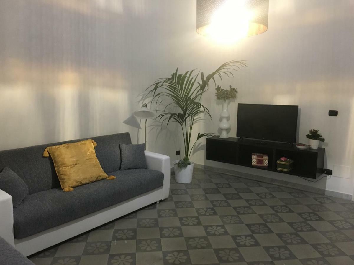 Maison Flores Bari Luaran gambar